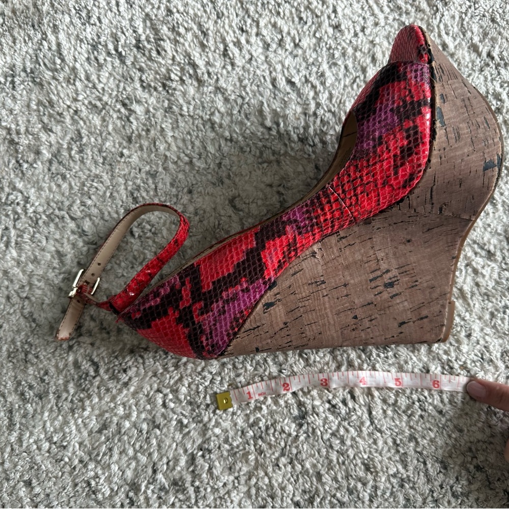 Jessica Simpson High Wedges Red Python - image 3